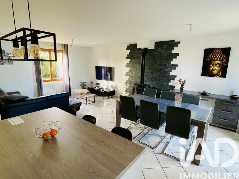 Maison - 104 m² - 6 pièces