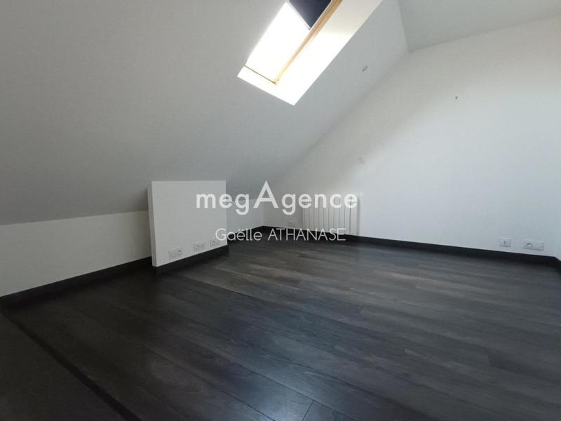 Pavillon - 143 m² - 6 pièces