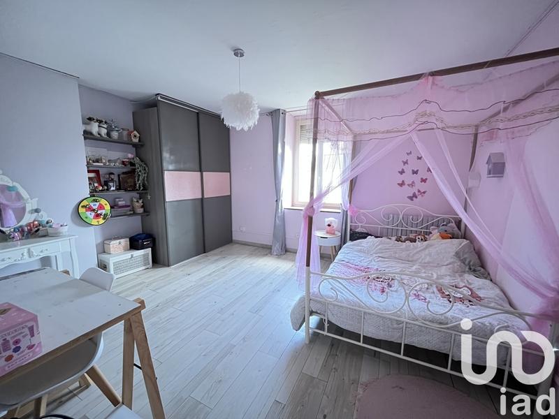 Maison - 207 m² - 1 pièce