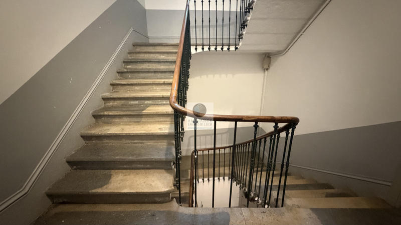 Appartement - 198 m² - 6 pièces