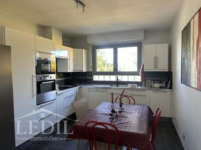 Maison d'architecte - 190 m² - 6 pièces