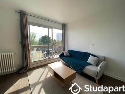 Chambre - 9 m² - 1 pièce