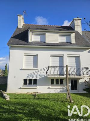 Maison - 104 m² - 4 pièces
