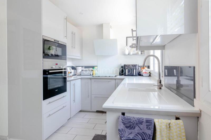 Maison - 84 m² - 4 pièces