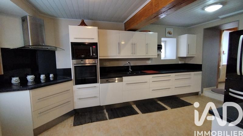 Maison de village - 243 m² - 9 pièces