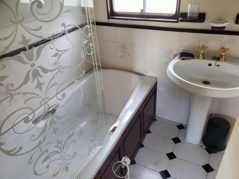 Péniche - 172 m² - 7 pièces