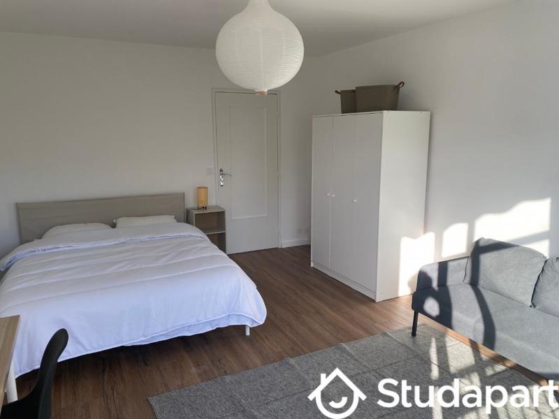 Chambre - 12 m² - 1 pièce