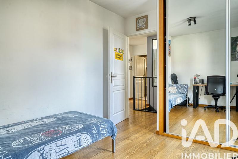 Maison - 180 m² - 8 pièces