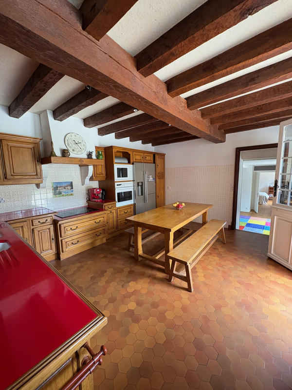 Propriété - 300 m² - 13 pièces