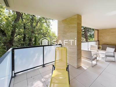 Appartement - 100 m² - 4 pièces