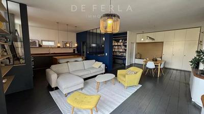 Loft - 101 m² - 4 pièces