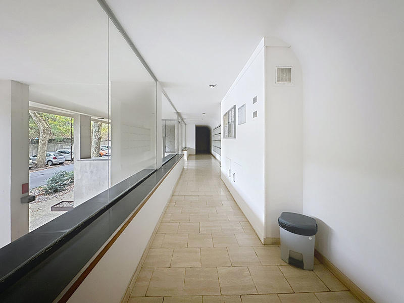 Appartement - 100 m² - 3 pièces