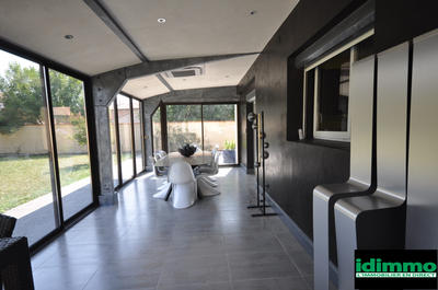 Maison - 300 m² - 10 pièces