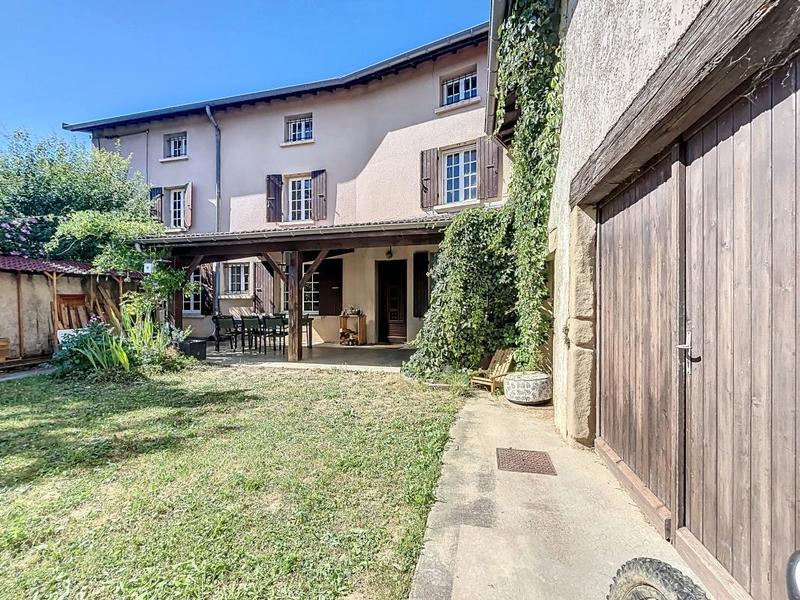 Maison - 185 m² - 6 pièces