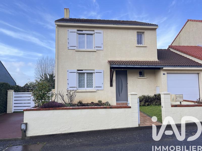 Maison - 95 m² - 5 pièces