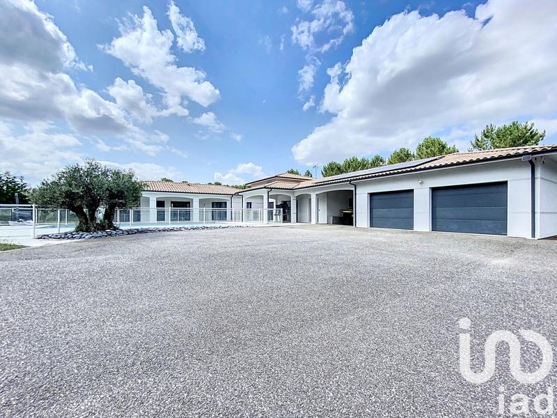 Maison de maîtres - 236 m² - 10 pièces