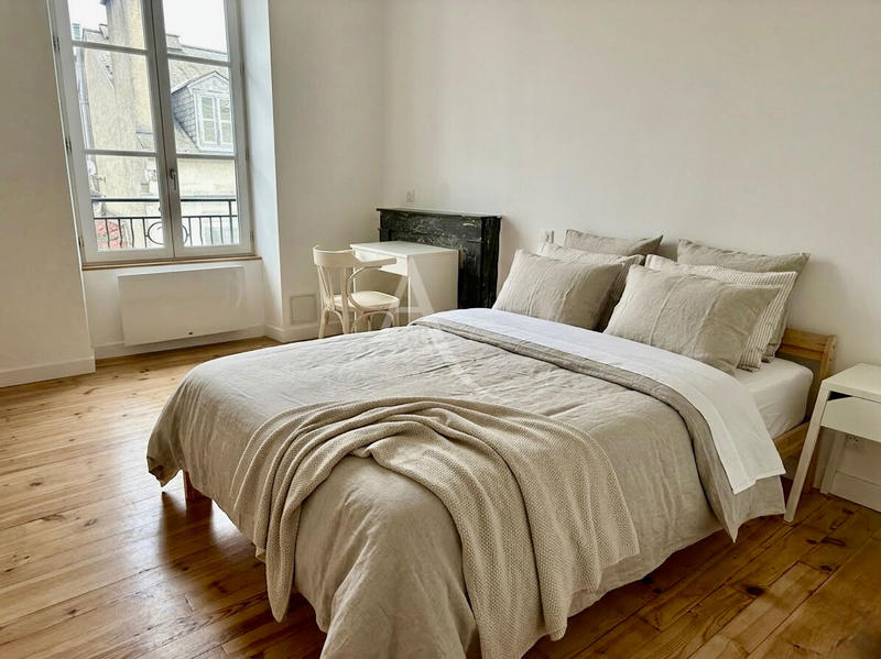 Appartement - 80 m² - 4 pièces