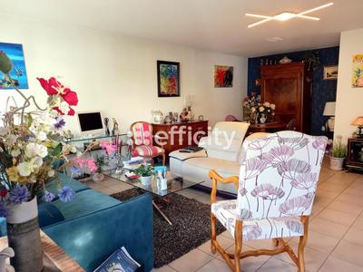 Appartement - 80 m² - 3 pièces