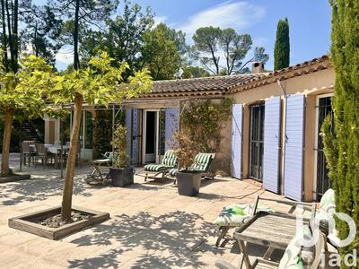 Maison - 230 m² - 6 pièces