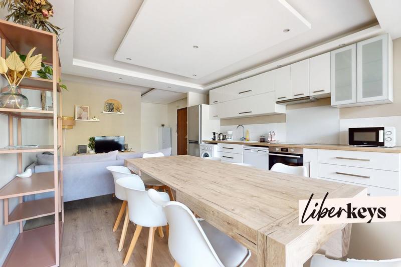 Appartement - 122 m² - 6 pièces