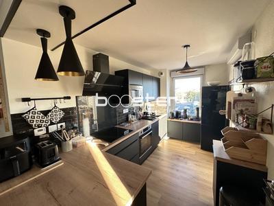 Appartement ancien - 87 m² - 4 pièces