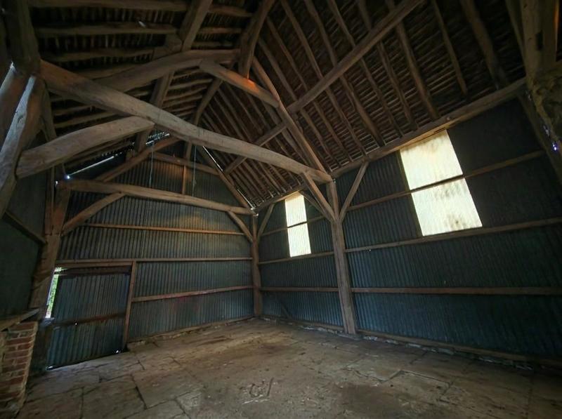 Terrain constructible - 1 004 m²