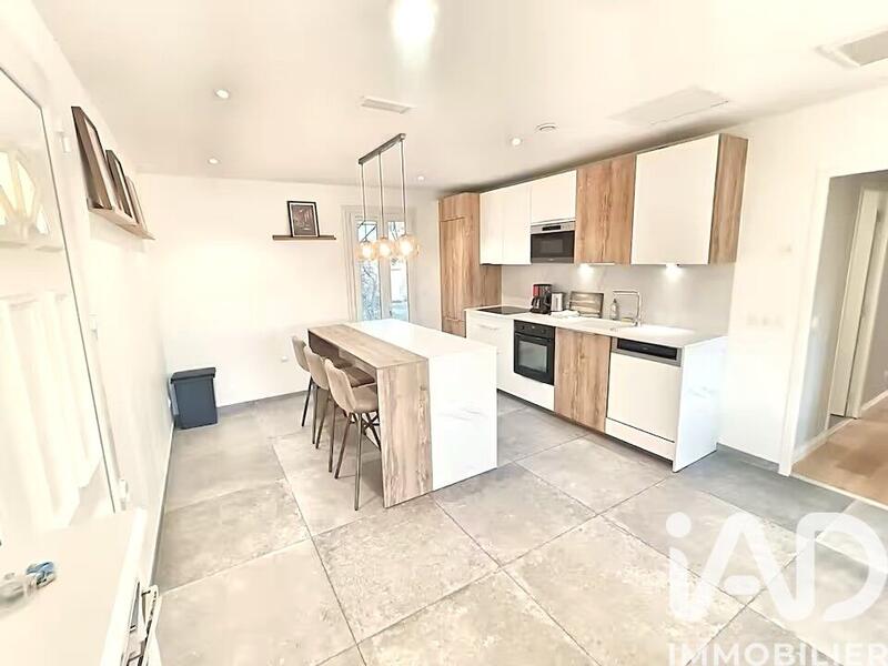 Maison - 135 m² - 4 pièces