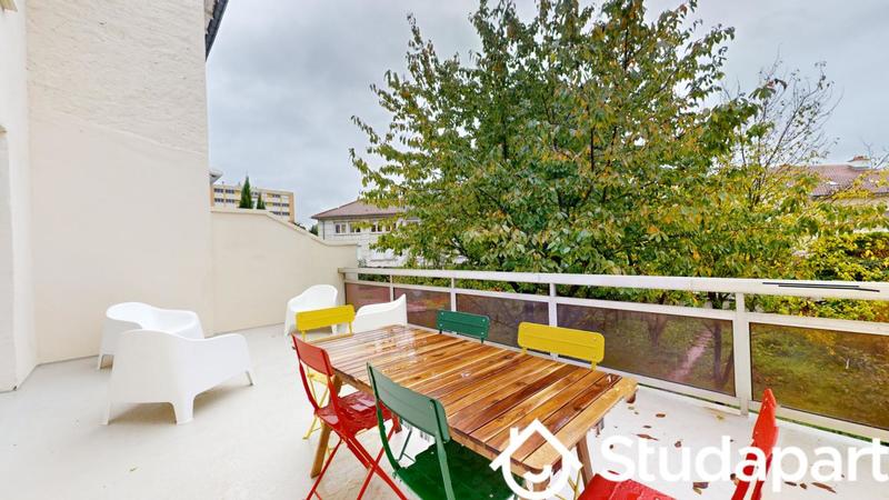 Chambre - 10 m² - 1 pièce