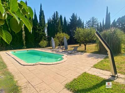 Propriété - 390 m² - 13 pièces