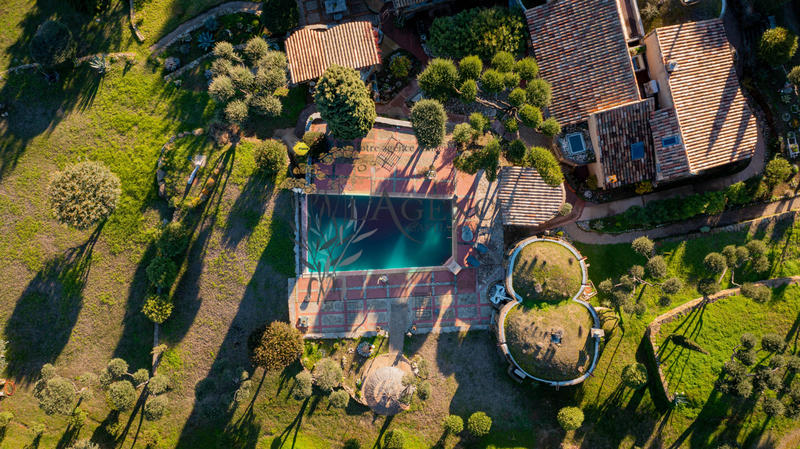 Maison - 500 m² - 17 pièces