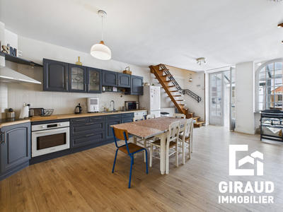 Maison - 131 m² - 7 pièces