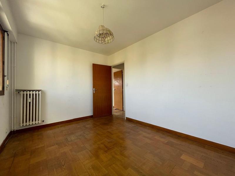 Appartement - 90 m² - 3 pièces