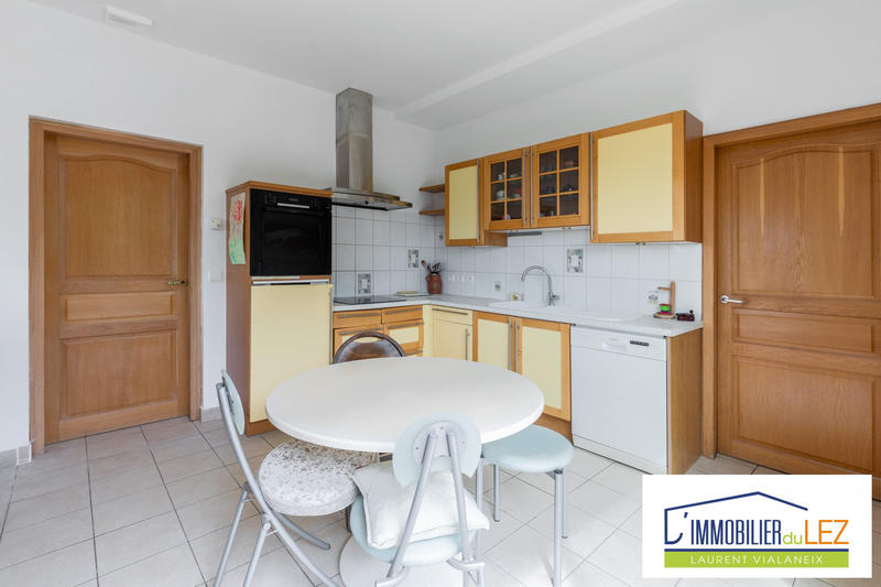 Maison - 202 m² - 8 pièces