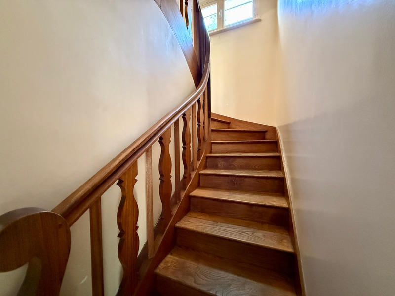 Maison - 143 m² - 6 pièces