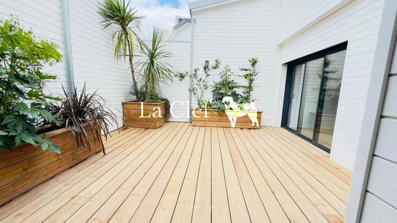 Loft - 178 m² - 4 pièces