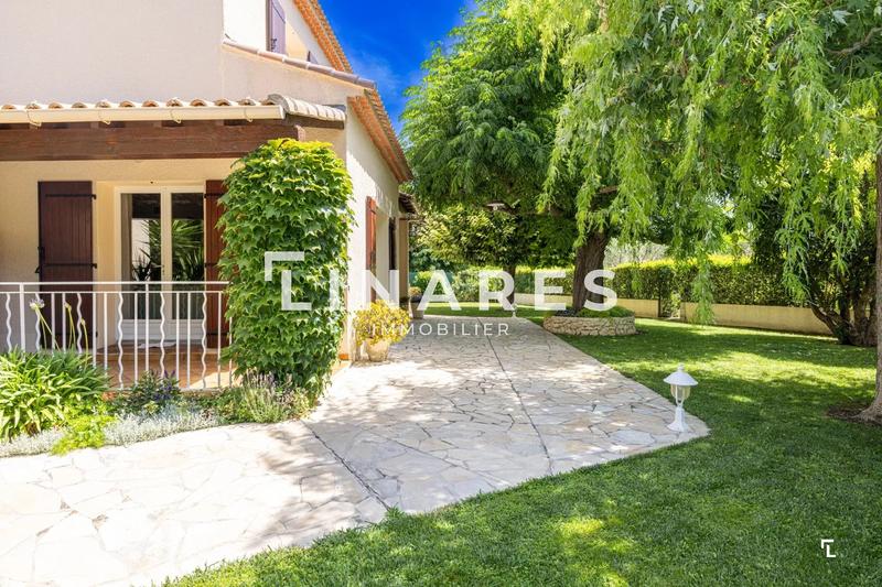 Maison - 190 m² - 5 pièces