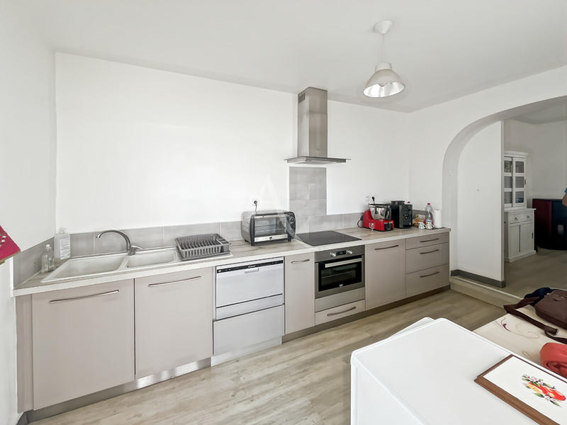 Maison - 158 m² - 3 pièces