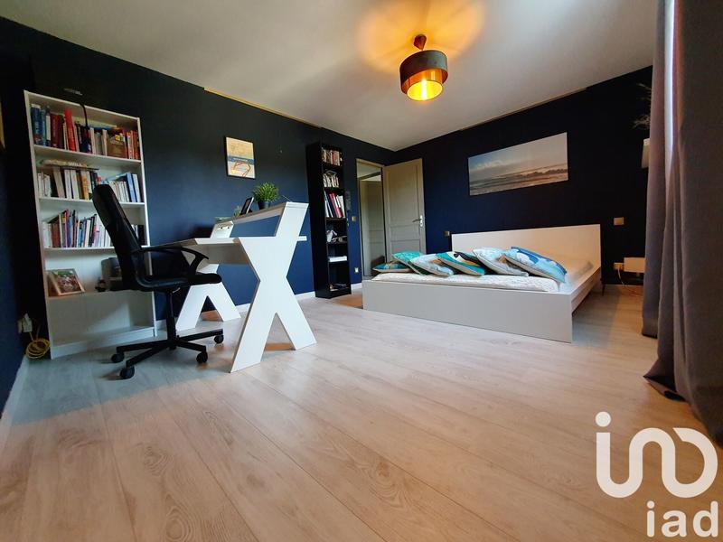 Maison - 220 m² - 8 pièces