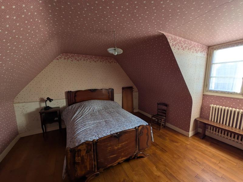 Maison - 170 m² - 9 pièces