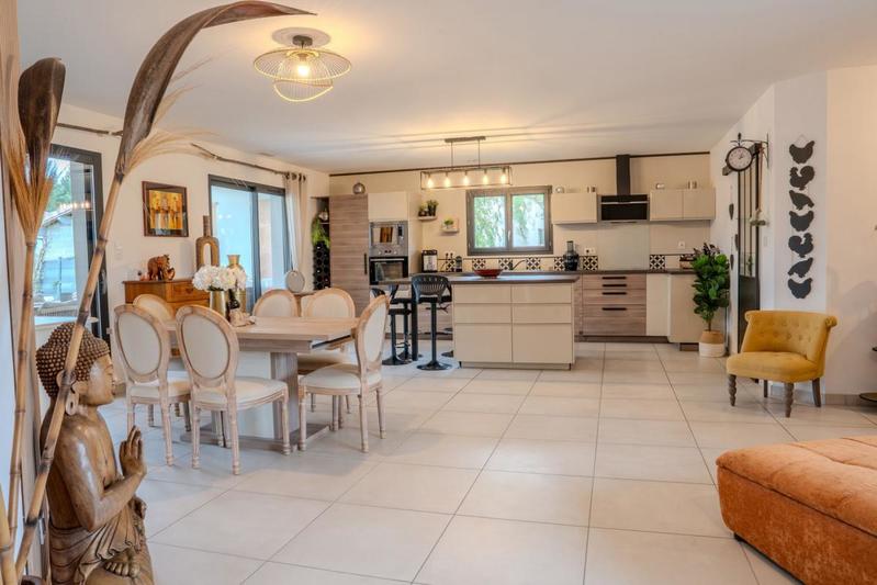 Villa - 145 m² - 5 pièces