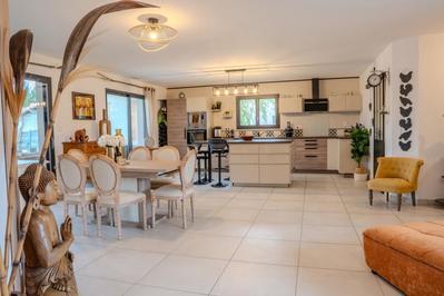 Villa - 145 m² - 5 pièces