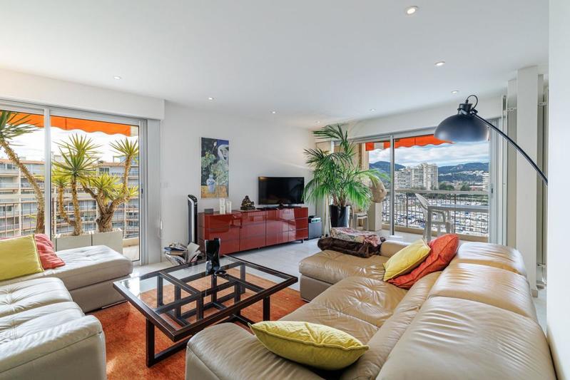 Appartement - 98 m² - 3 pièces