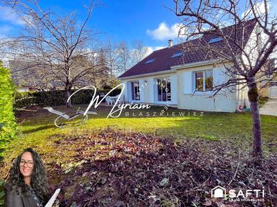 Maison - 166 m² - 8 pièces