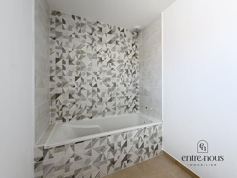 Maison - 81 m² - 4 pièces