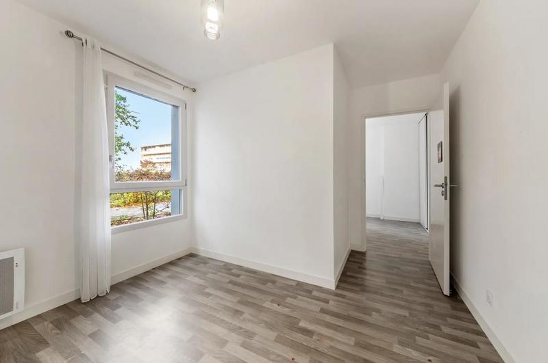 Appartement - 102 m² - 5 pièces