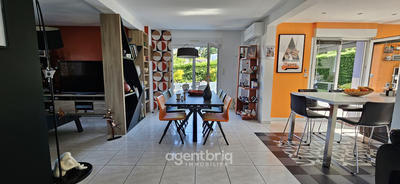 Maison - 152 m² - 7 pièces