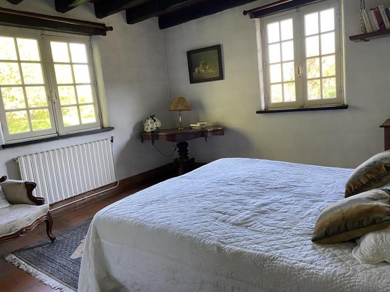 Propriété - 250 m² - 7 pièces