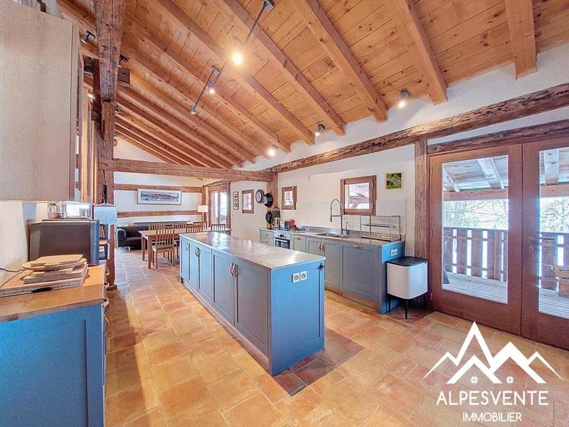 Ferme - 320 m² - 6 pièces