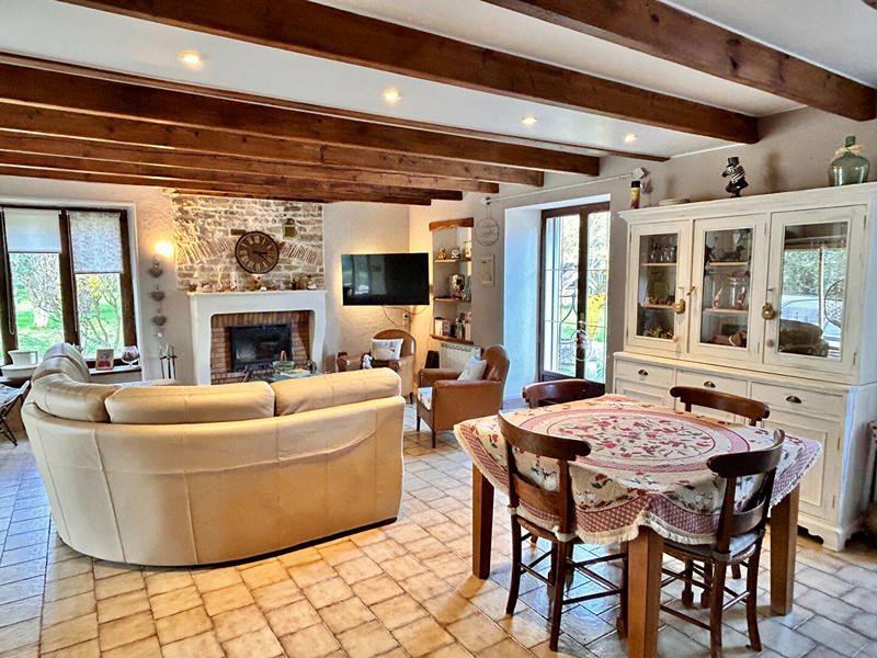 Longère - 256 m² - 8 pièces