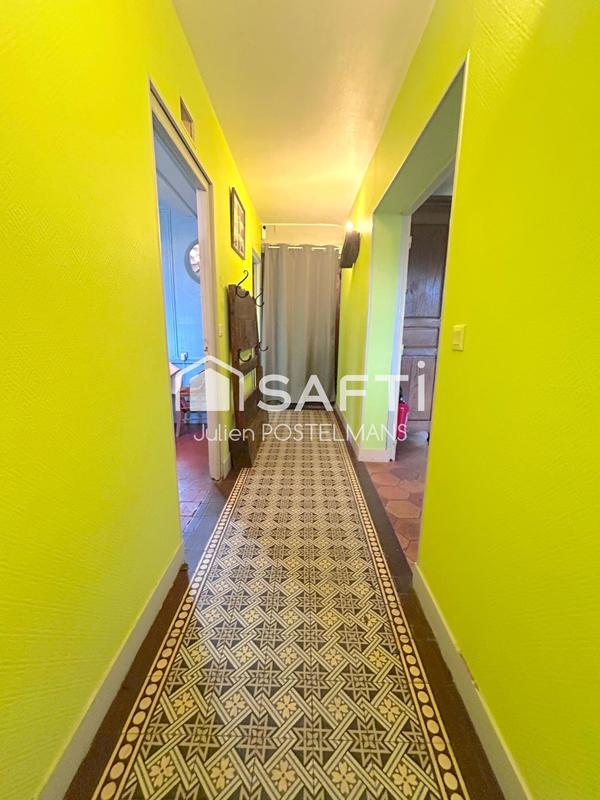 Maison - 201 m² - 8 pièces